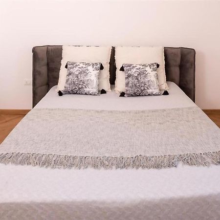 Destiny Home 5 Μπαρντολίνο Εξωτερικό φωτογραφία